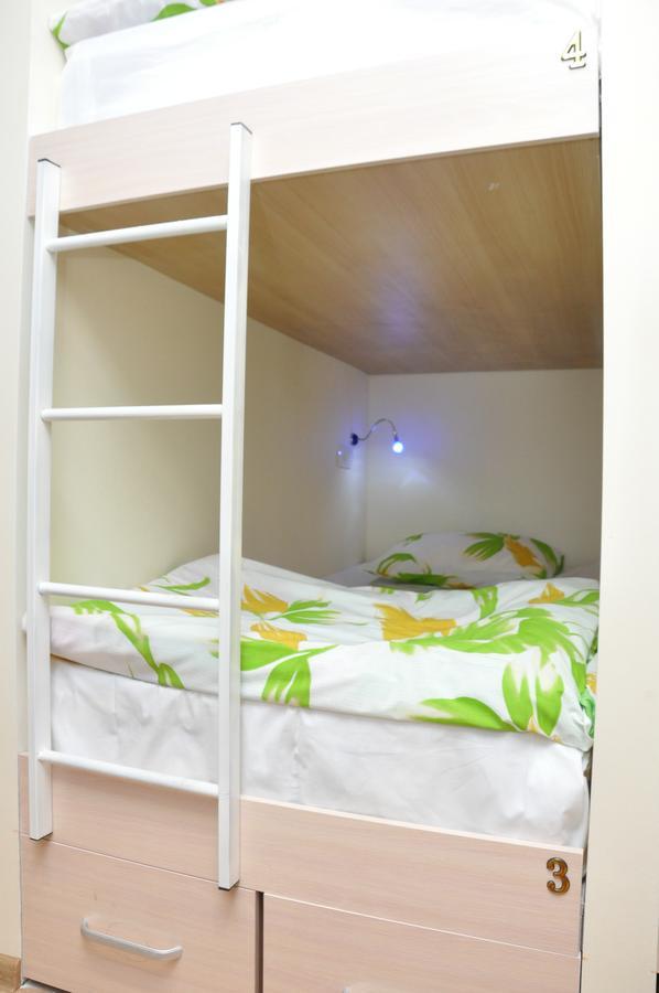 Art Hostel Almaty Luaran gambar
