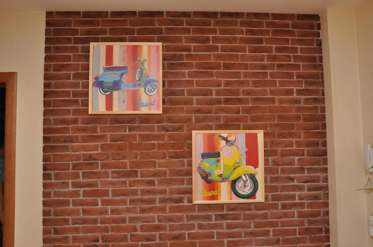 Art Hostel Almaty Luaran gambar
