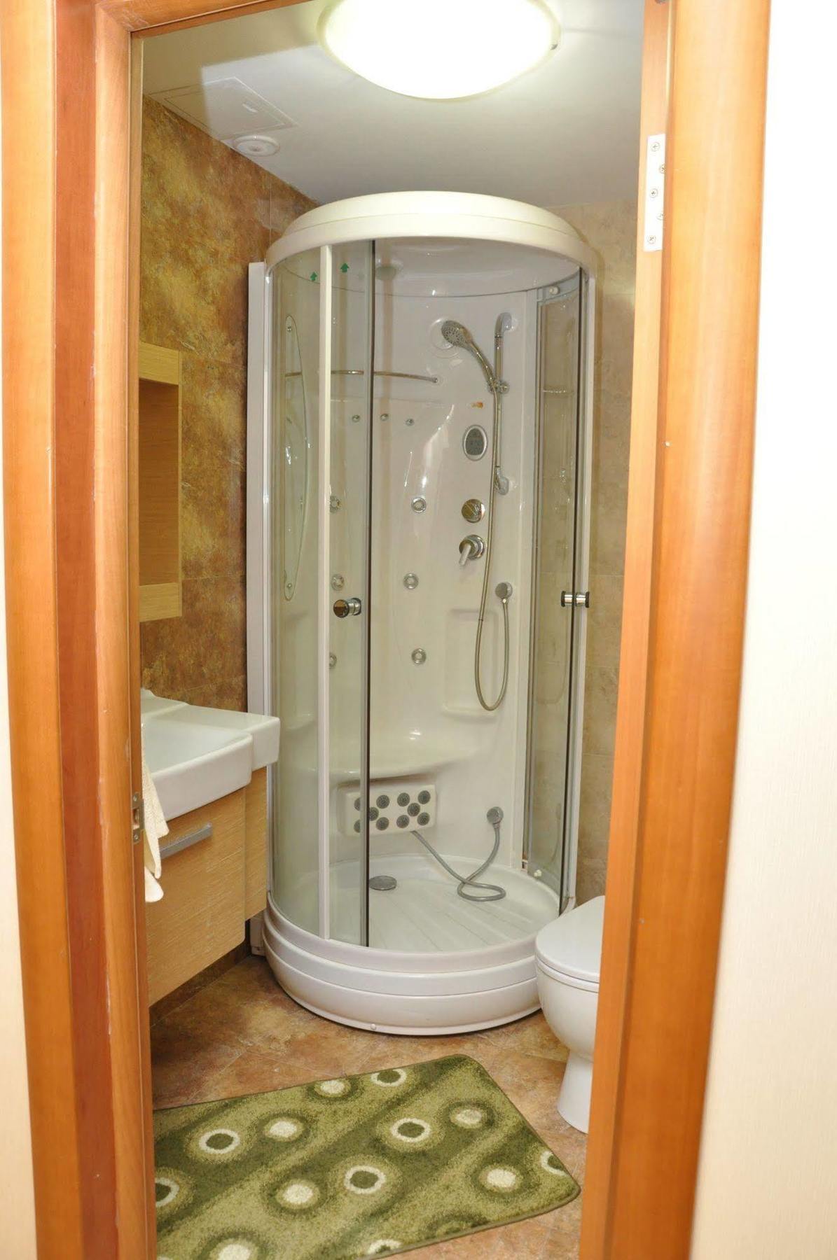 Art Hostel Almaty Luaran gambar