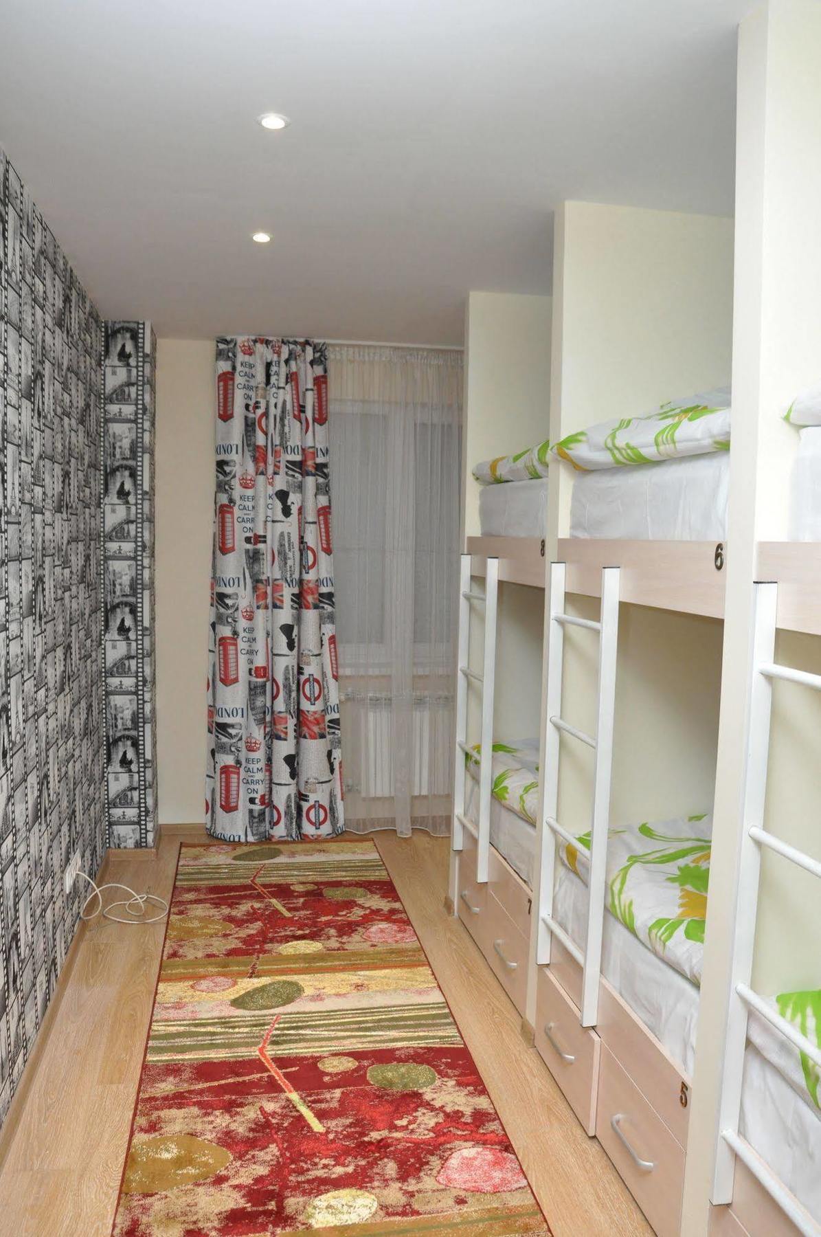 Art Hostel Almaty Luaran gambar